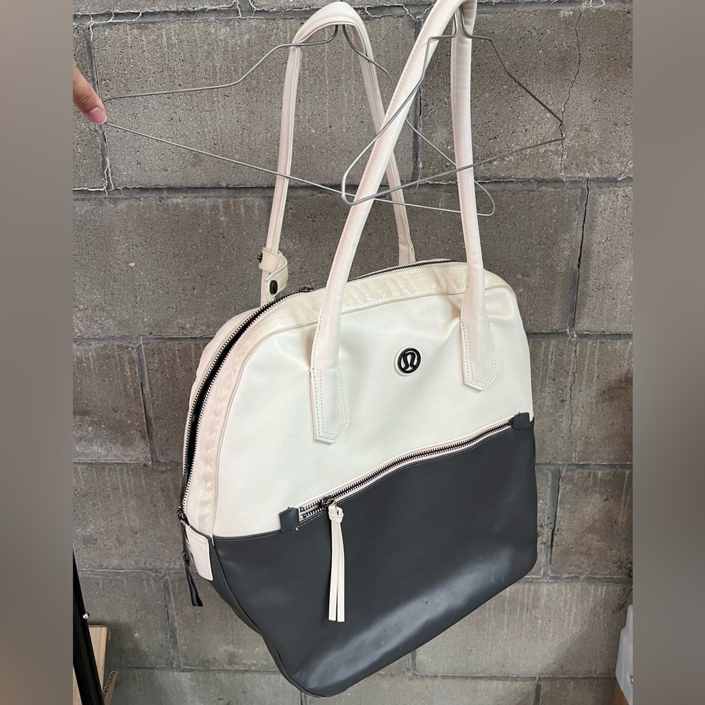 Lululemon tote shoulder bag